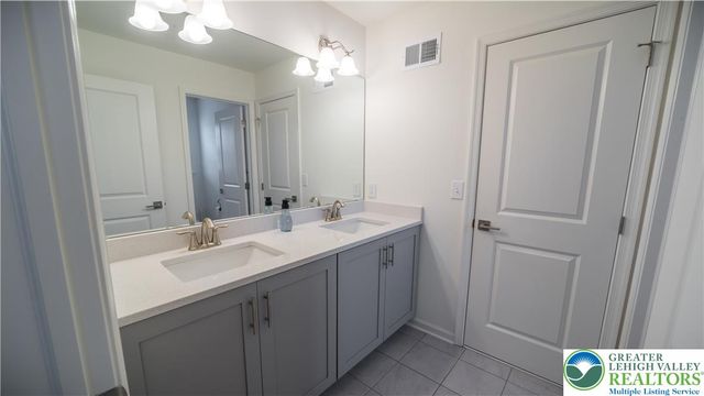 107 Timber Trail, Palmer Twp, PA 18045