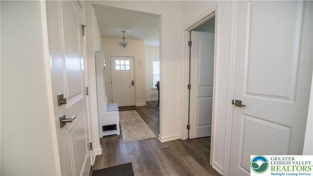 107 Timber Trail, Palmer Twp, PA 18045