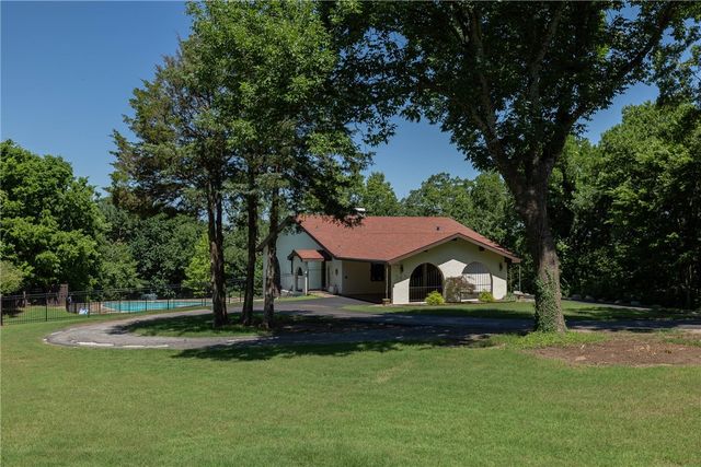 363 E Ralston Street, Farmington, AR 72730