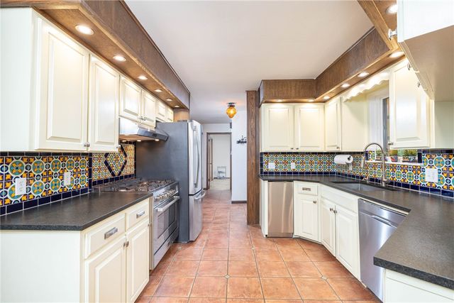 363 E Ralston Street, Farmington, AR 72730