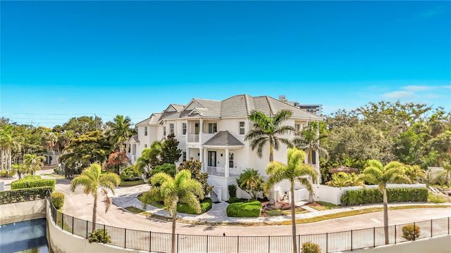 6925 BOCHI CIRCLE, Sarasota, FL 34242