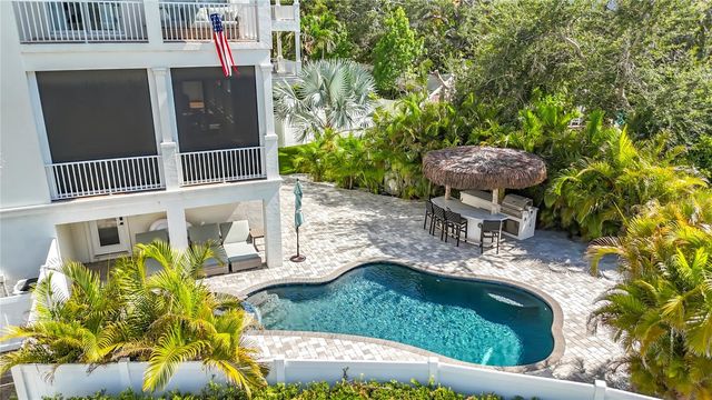 6925 BOCHI CIRCLE, Sarasota, FL 34242