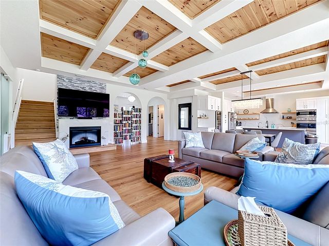 6925 BOCHI CIRCLE, Sarasota, FL 34242