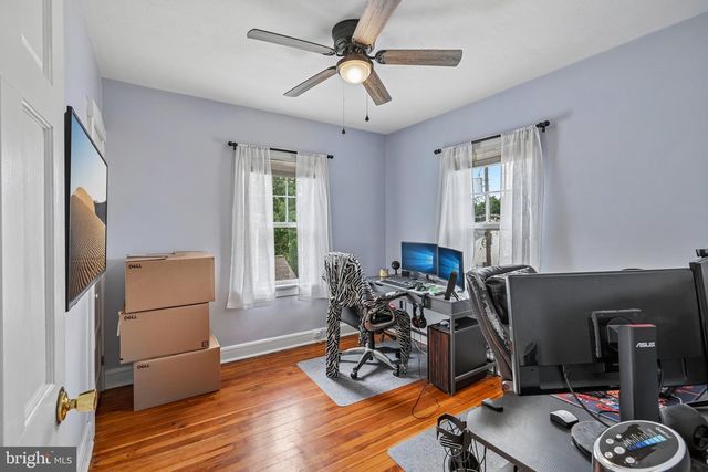36 COUNTY AVE, Maple Shade, NJ 08052