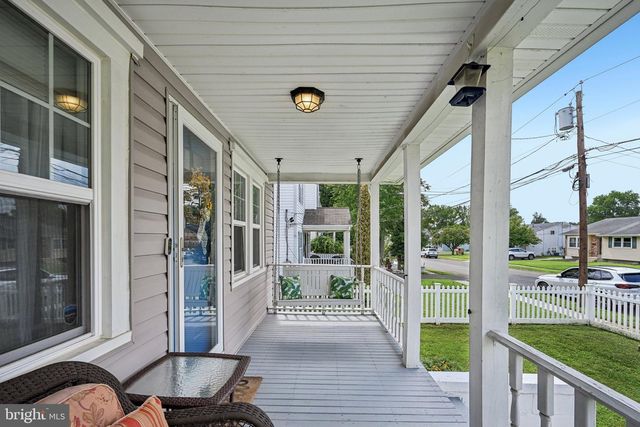 36 COUNTY AVE, Maple Shade, NJ 08052