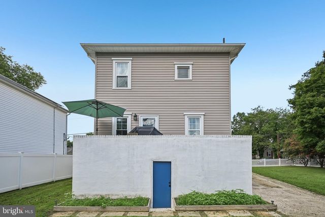 36 COUNTY AVE, Maple Shade, NJ 08052