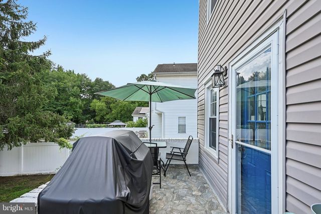 36 COUNTY AVE, Maple Shade, NJ 08052