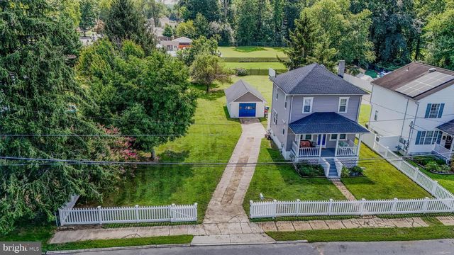 36 COUNTY AVE, Maple Shade, NJ 08052