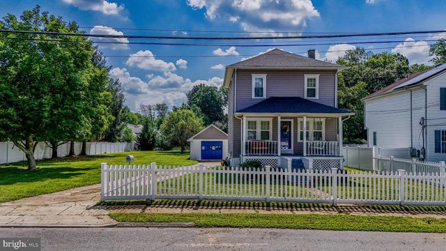 36 COUNTY AVE, Maple Shade, NJ 08052