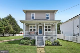 36 COUNTY AVE, Maple Shade, NJ 08052