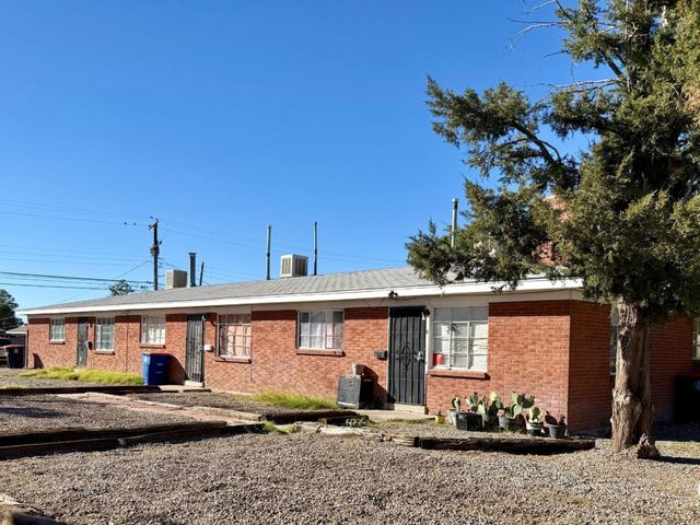 1033 Louisiana Boulevard SE, Albuquerque, NM 87108