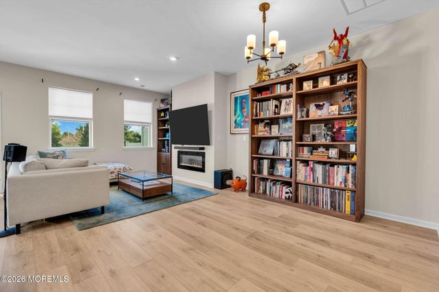 6 Chapel Lane, Wall, NJ 07753