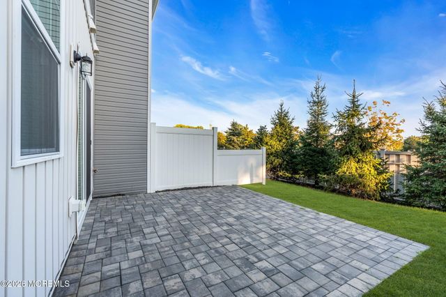 6 Chapel Lane, Wall, NJ 07753