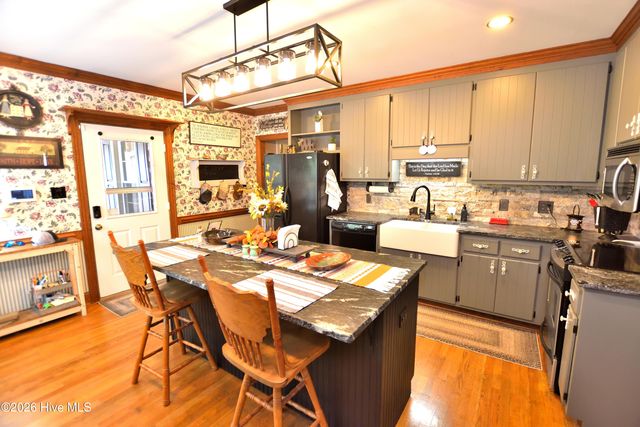 4083 N Old Carriage Road, Rocky Mount, NC 27804