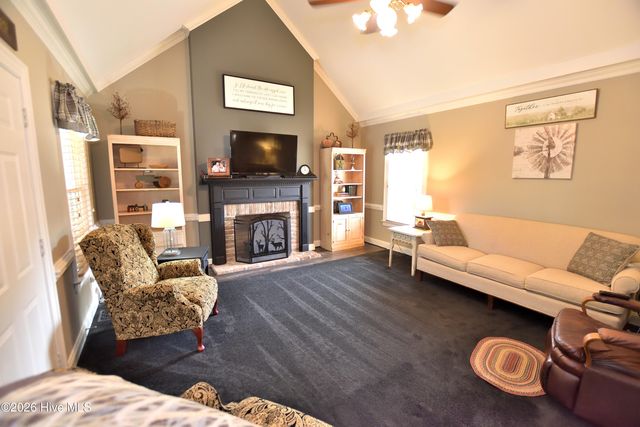 4083 N Old Carriage Road, Rocky Mount, NC 27804