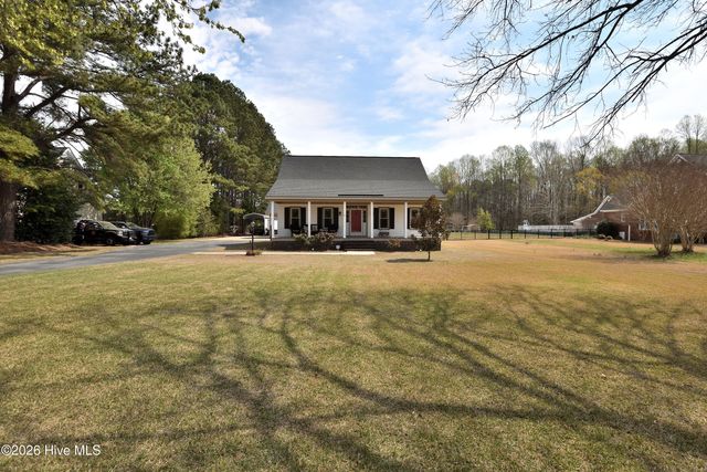 4083 N Old Carriage Road, Rocky Mount, NC 27804