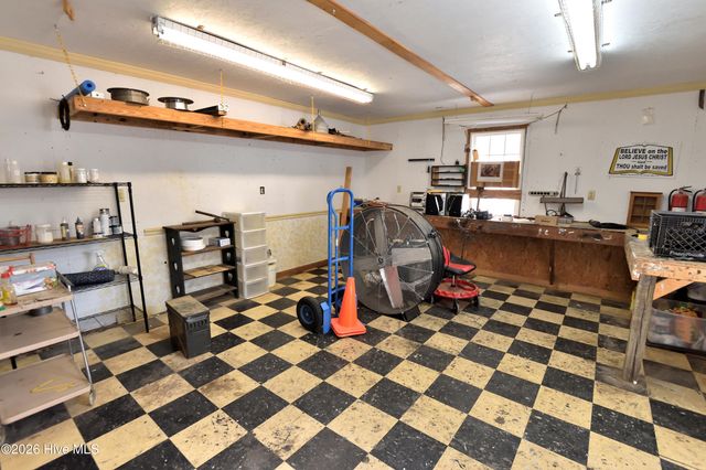 4083 N Old Carriage Road, Rocky Mount, NC 27804