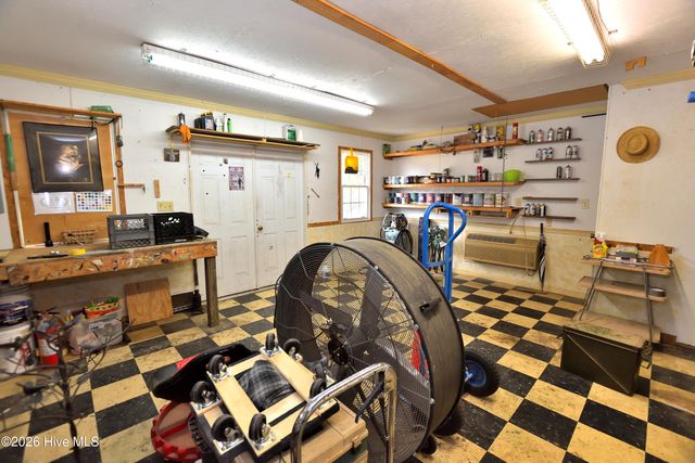 4083 N Old Carriage Road, Rocky Mount, NC 27804