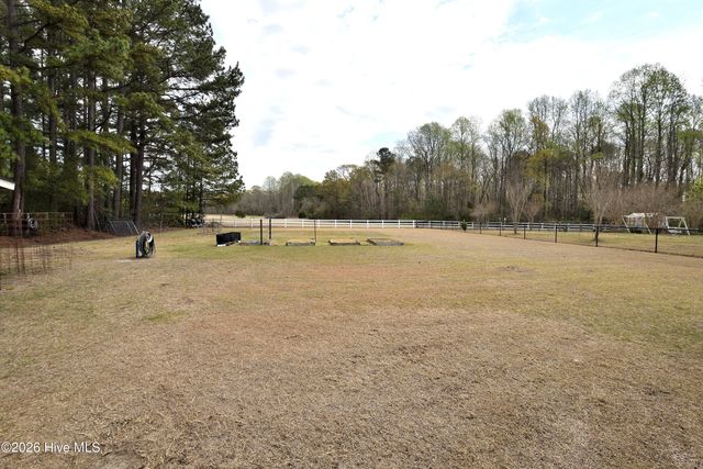 4083 N Old Carriage Road, Rocky Mount, NC 27804