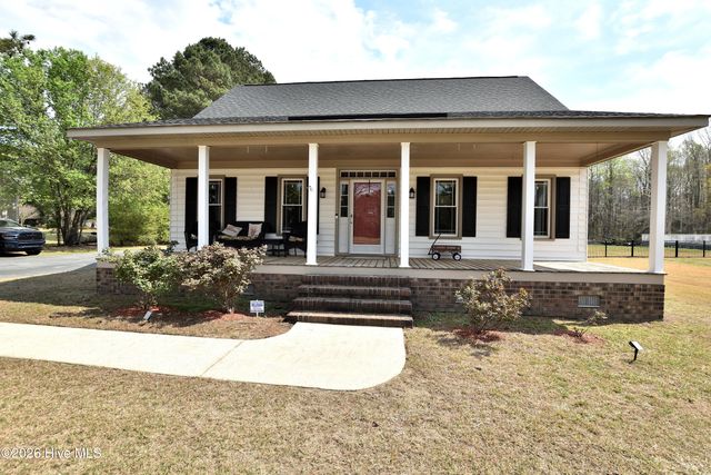 4083 N Old Carriage Road, Rocky Mount, NC 27804