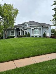 2848 W 138TH Terrace, Leawood, KS 66224