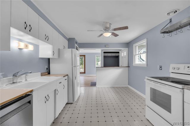 208 Bennington Road, Amherst, NY 14226