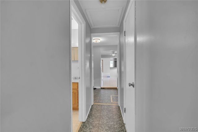 208 Bennington Road, Amherst, NY 14226