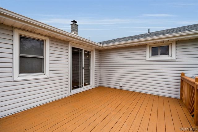 208 Bennington Road, Amherst, NY 14226