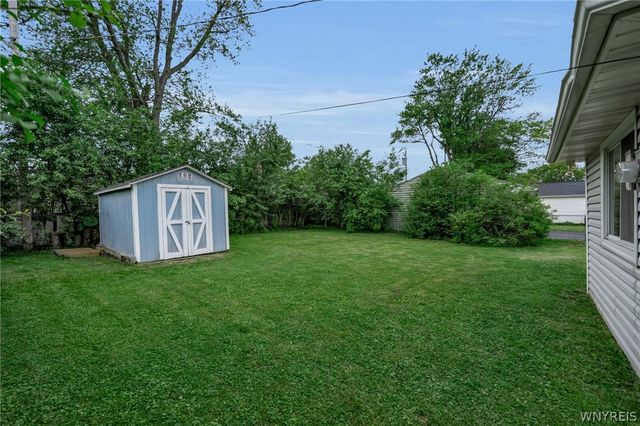 208 Bennington Road, Amherst, NY 14226
