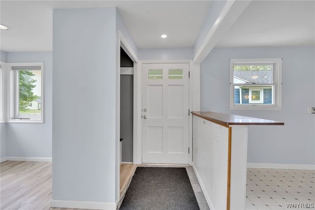 208 Bennington Road, Amherst, NY 14226