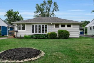 208 Bennington Road, Amherst, NY 14226