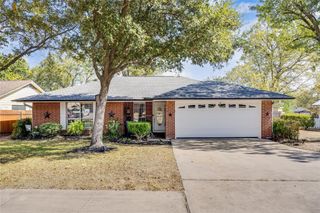 10103 Oak Hollow CIR, Austin, TX 78758