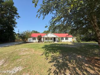 582 Coston Road, Richlands, NC 28574