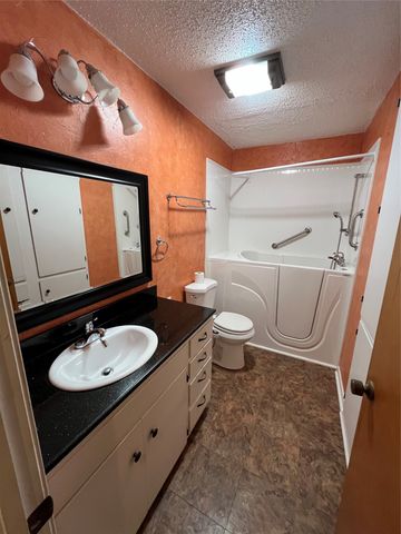 1301 N Reilley Street N, Goldthwaite, TX 76844