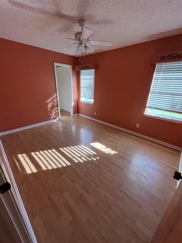 1301 N Reilley Street N, Goldthwaite, TX 76844