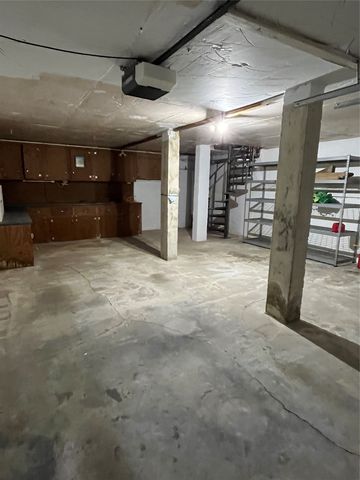 1301 N Reilley Street N, Goldthwaite, TX 76844