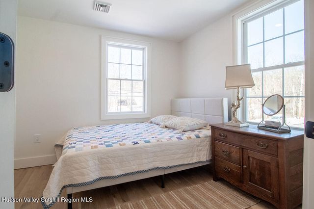 18 State Route 55, Napanoch, NY 12458