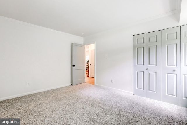 8407 HULL DR, Glenside, PA 19038