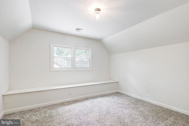 8407 HULL DR, Glenside, PA 19038