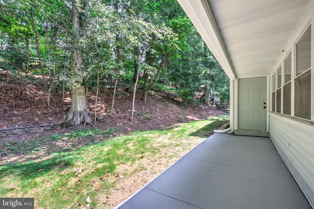 8407 HULL DR, Glenside, PA 19038