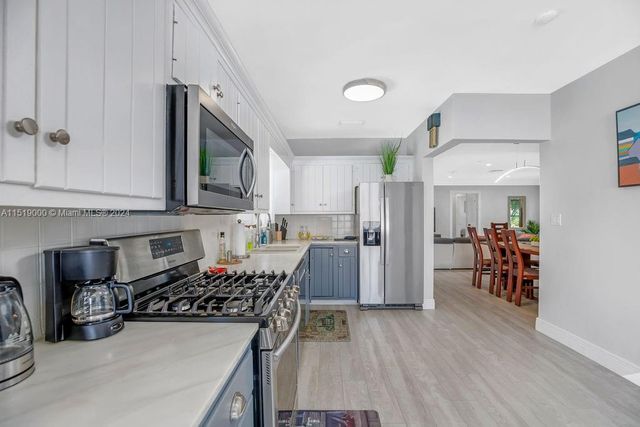 5320 NE 16th Ter, Fort Lauderdale, FL 33334