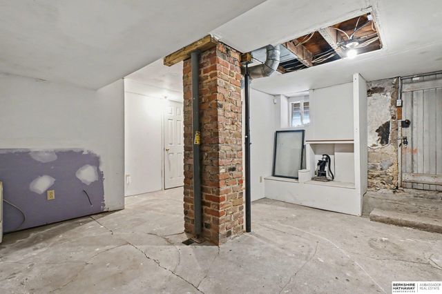 318 N 4TH Street, Plattsmouth, NE 68048