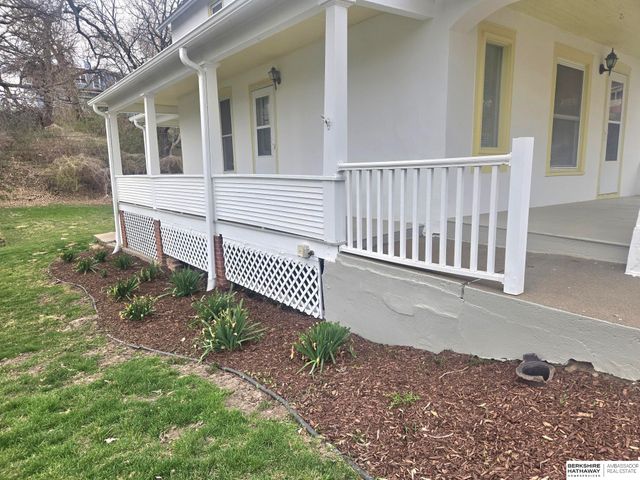 318 N 4TH Street, Plattsmouth, NE 68048