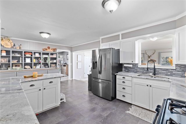 3914 Austin Avenue, Brownwood, TX 76801