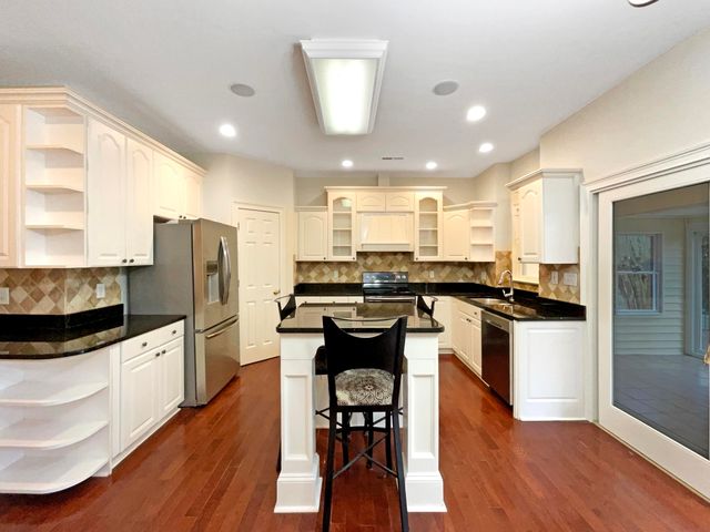 5251 Timber Race Course, Hollywood, SC 29449