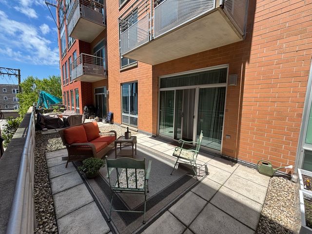 4814 N Clark Street 204S, Chicago, IL 60640