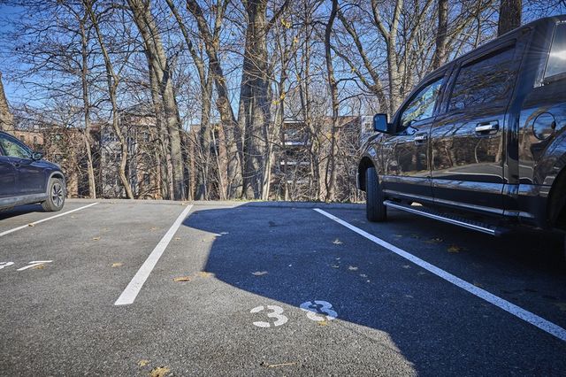 100 Sewall Ave 5, Brookline, MA 02446