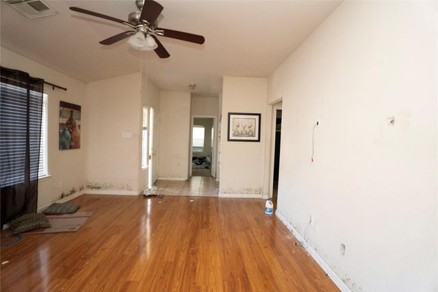 8202 Radial Court, Rosharon, TX 77583