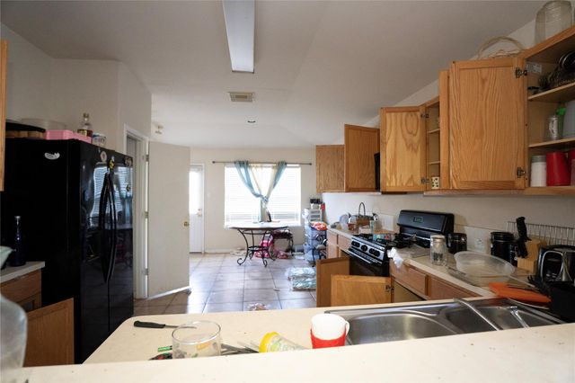 8202 Radial Court, Rosharon, TX 77583