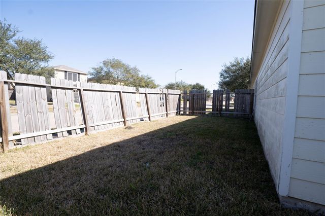 8202 Radial Court, Rosharon, TX 77583